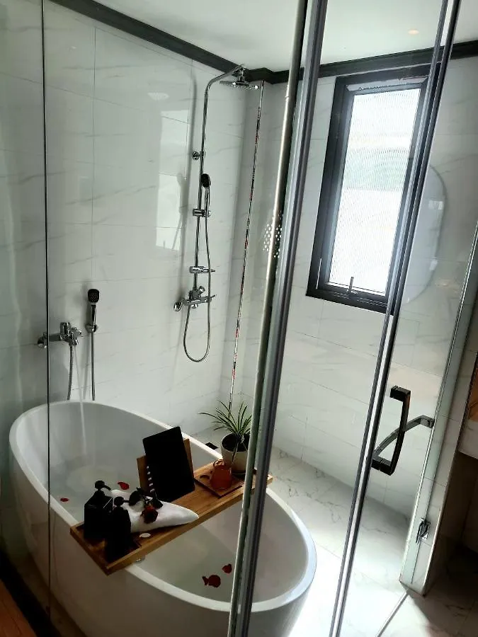 ****  Luangprabang Pearl Hotel Laos