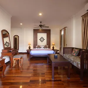 Hotel Lux